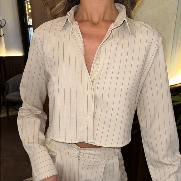 Small 💫 PINSTRIPE TOP AND BOTTOM SEET - Picture 2 of 4